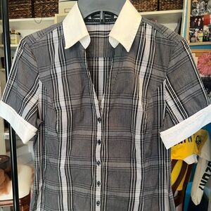 Express design studio short sleeve button down blouse Sz M